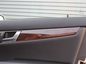 2013C 260 CGI(yu)Ű g