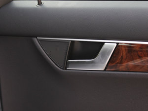 2013C 260 CGI(yu)Ű g