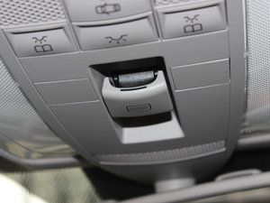 2013C 260 CGI(yu)Ű g