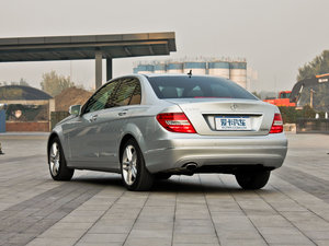2013款C 260 CGI时尚版 左后45度