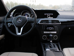 2013款C 260 CGI时尚版 中控区