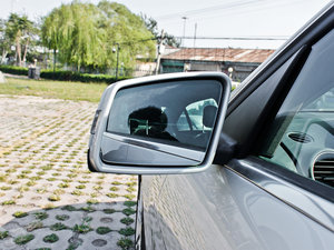 2013C 300 r(sh)а (x)(ji)^