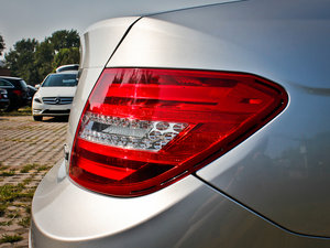 2013C 300 r(sh)а (x)(ji)^