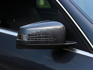 2013C 300 \ Grand Edition ^