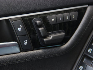 2013C 300 \ Grand Edition {{