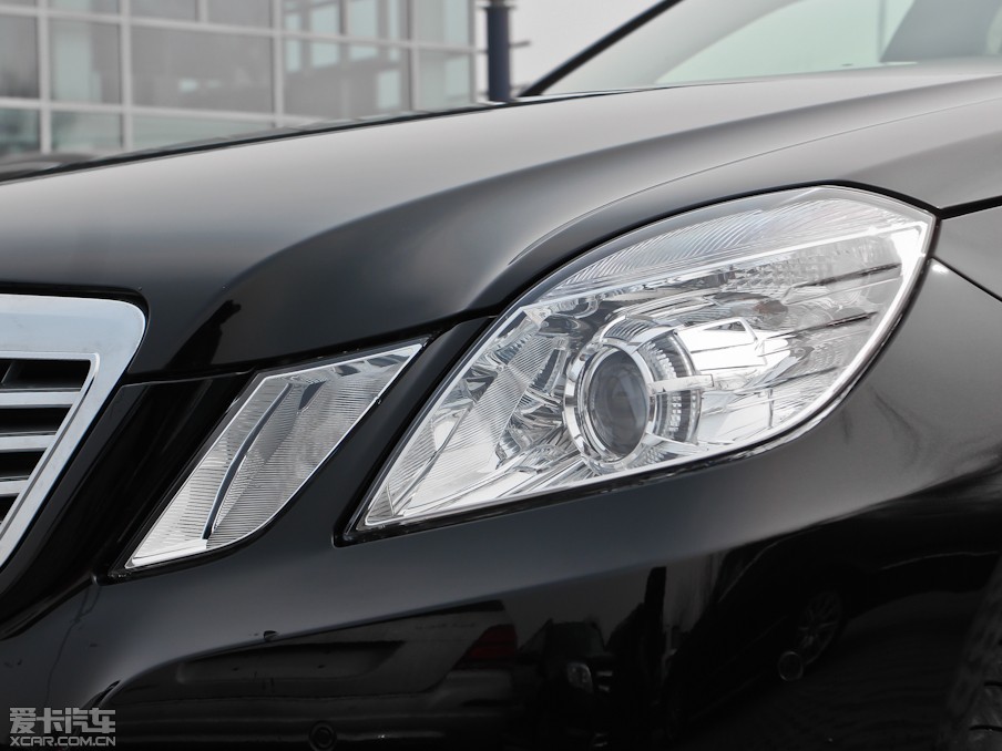 2013YE E 260L CGIŰ