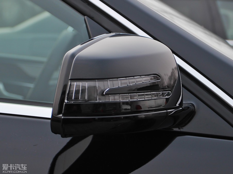 2013YE E 260L CGIŰ