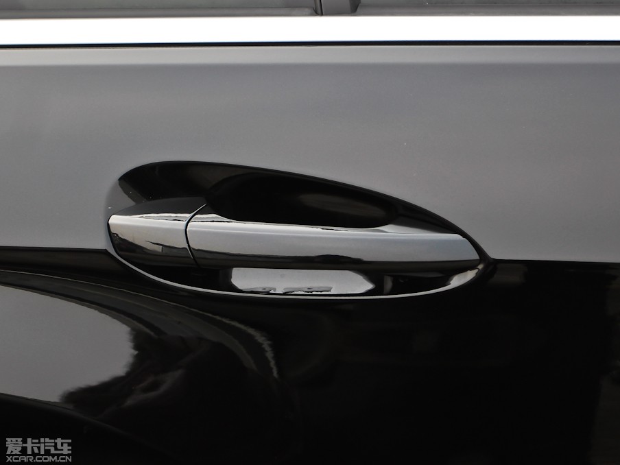 2013YE E 260L CGIŰ