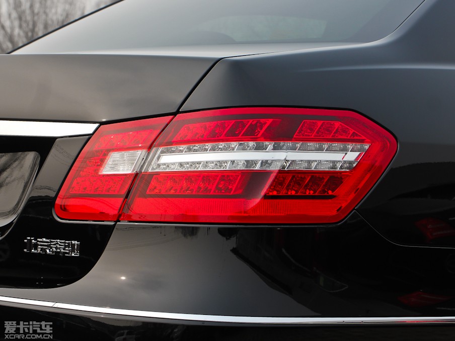 2013YE E 260L CGIŰ