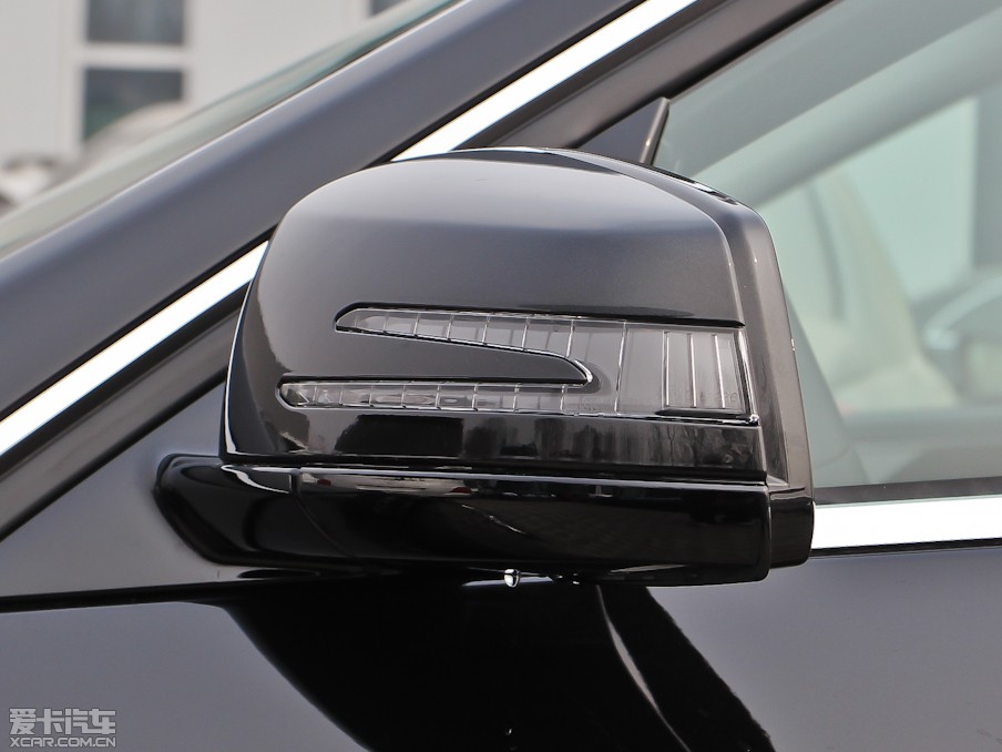 2013YE E 260L CGIŰ