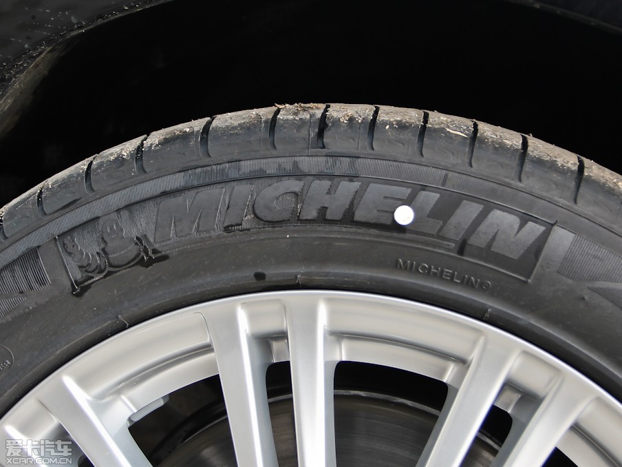 2013YE E 260L CGIŰ