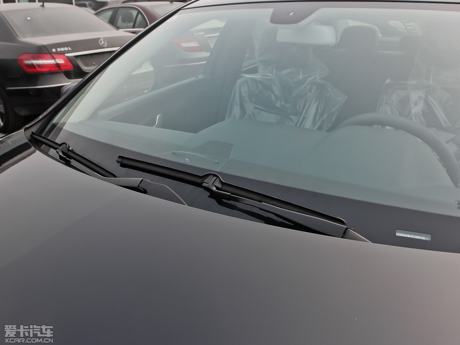 2013YE E 260L CGIŰ