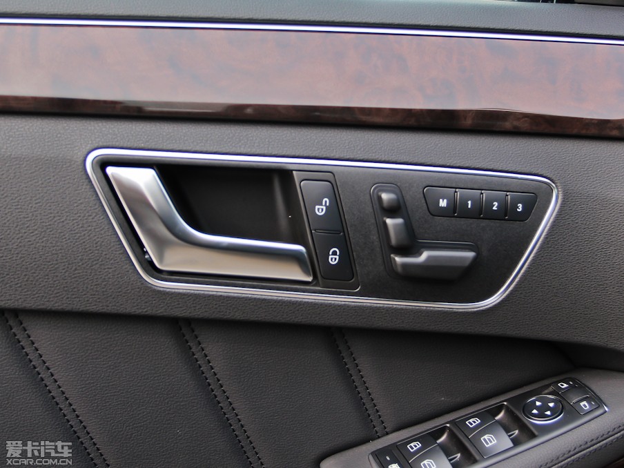 2013YE(j) E 260L CGI(yu)Ű