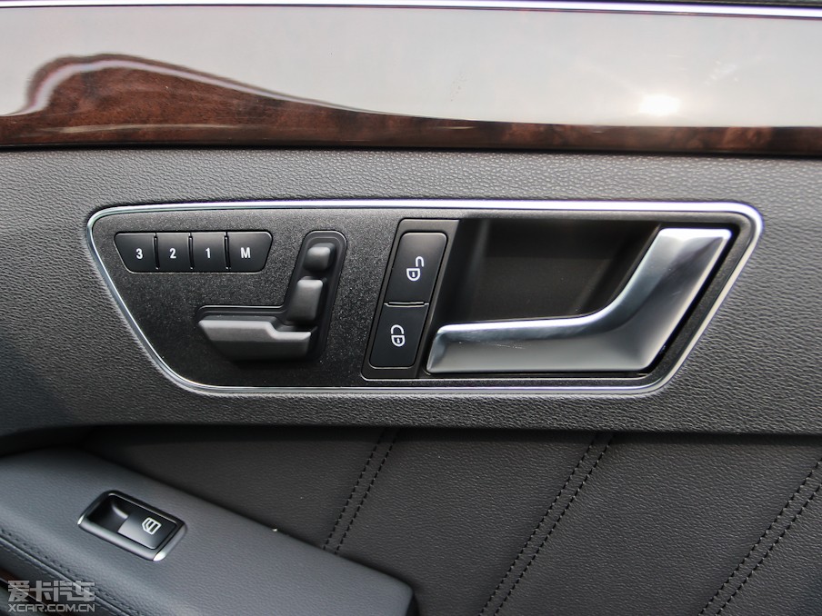 2013YE(j) E 260L CGI(yu)Ű