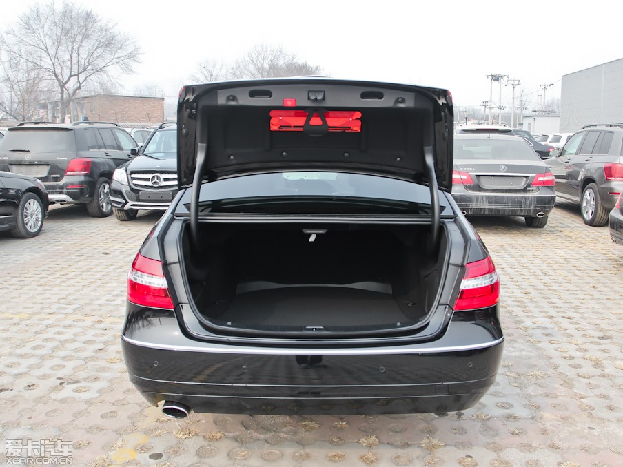 2013YE E 260L CGI(yu)Ű