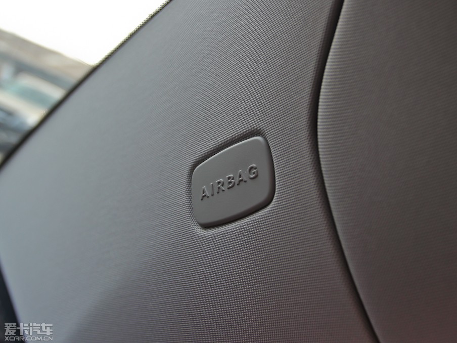 2013YE E 260L CGI(yu)Ű