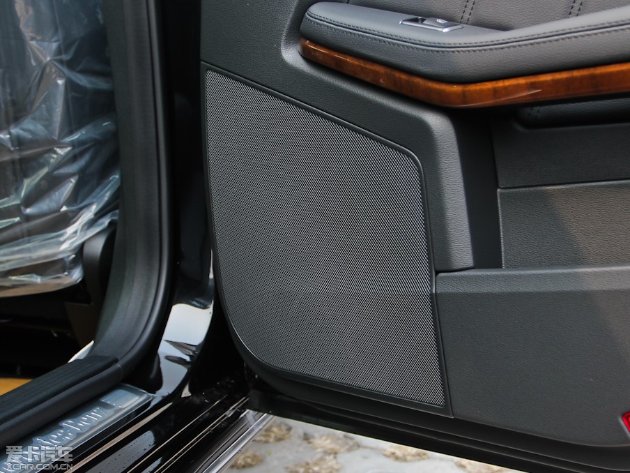 2013YE E 260L CGIŰ