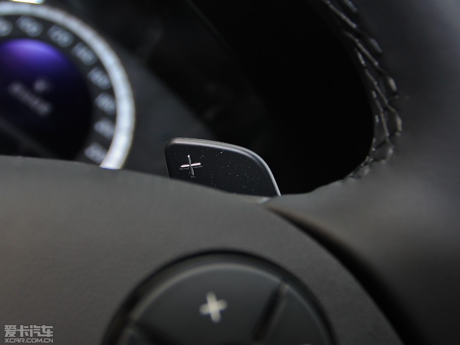 2013YE E 260L CGI(yu)Ű