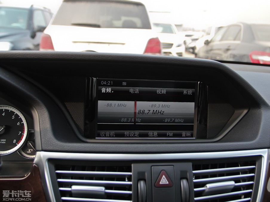 2013YE E 260L CGIŰ