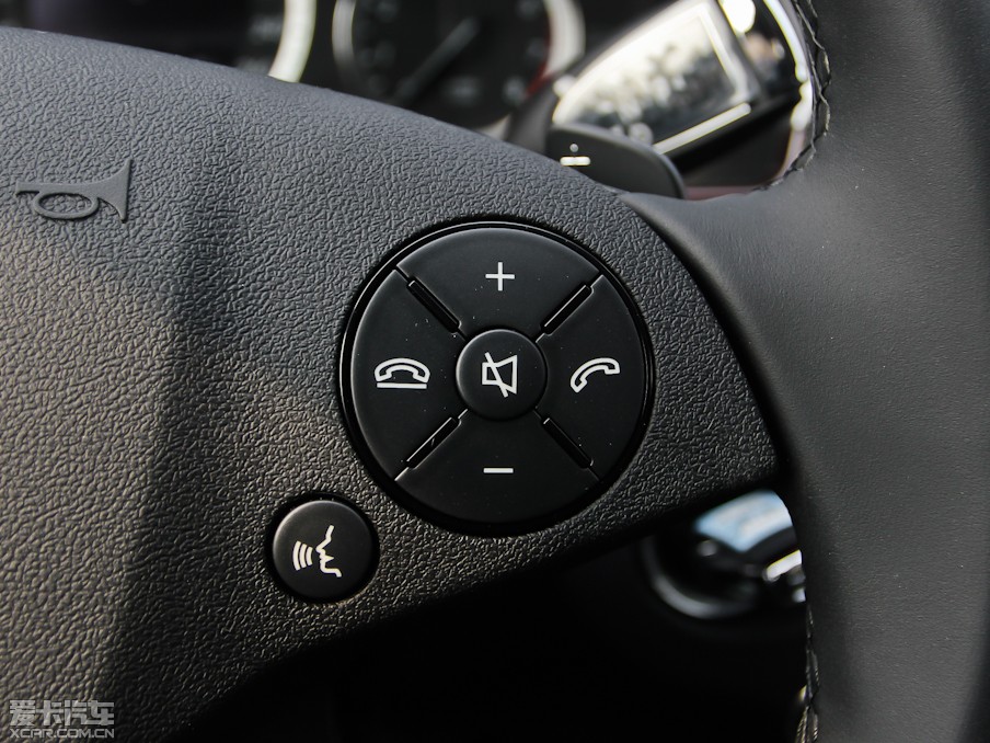 2013YE E 260L CGIŰ