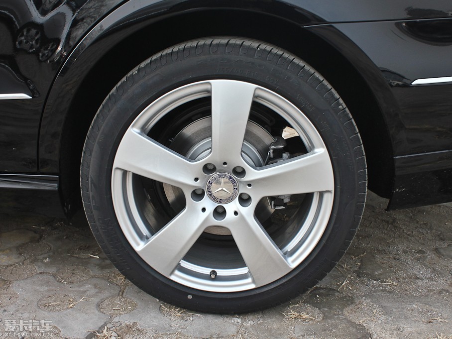 2013YE(j) E 260L CGIr(sh)а