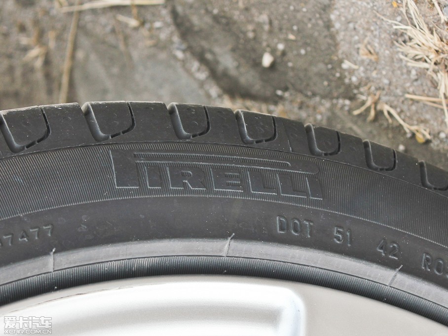 2013YE(j) E 260L CGIr(sh)а