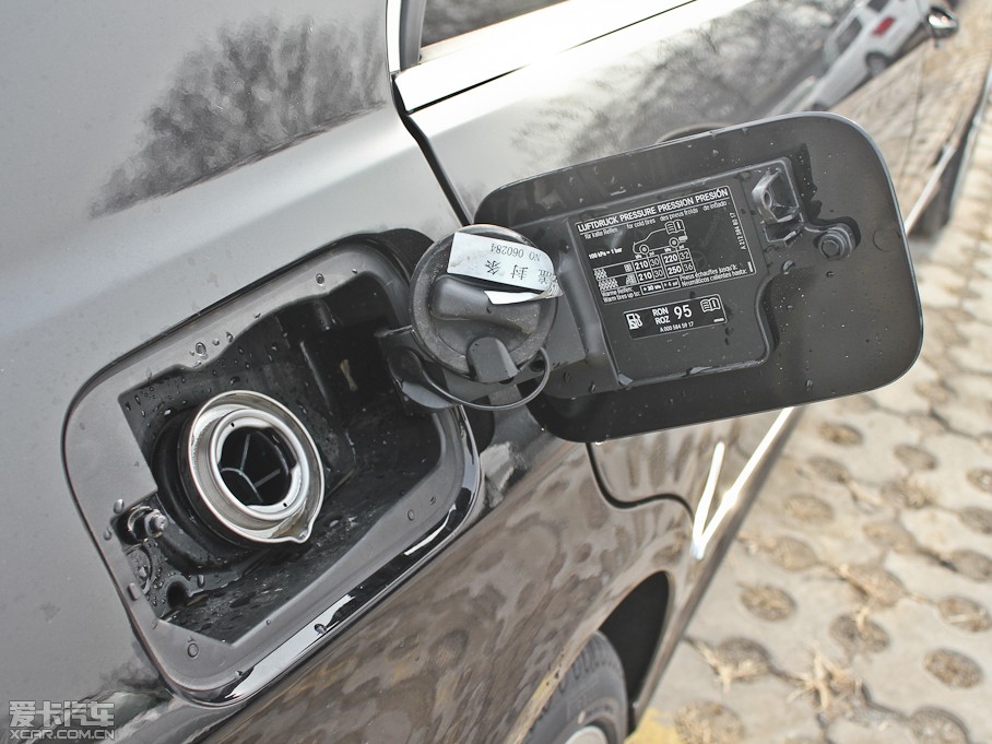 2013YE E 260L CGIrа