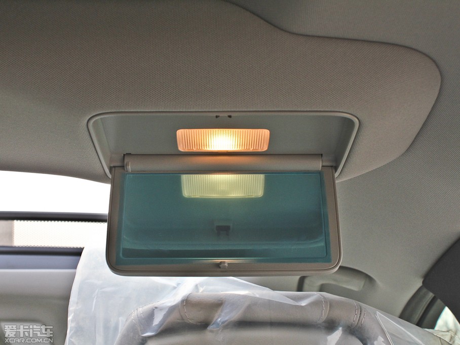 2013YE(j) E 260L CGIr(sh)а