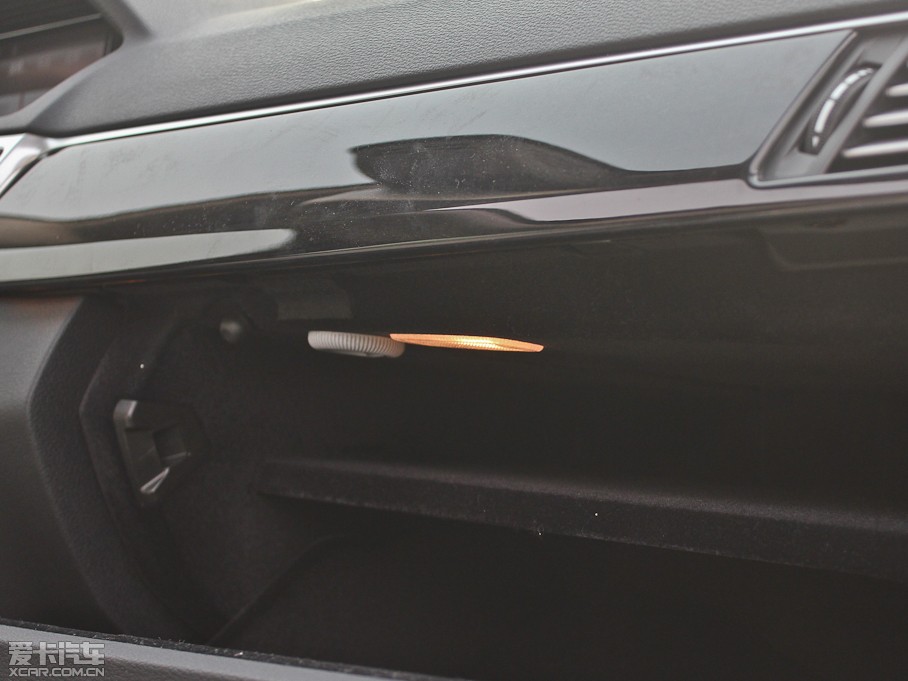 2013YE E 260L CGIrа