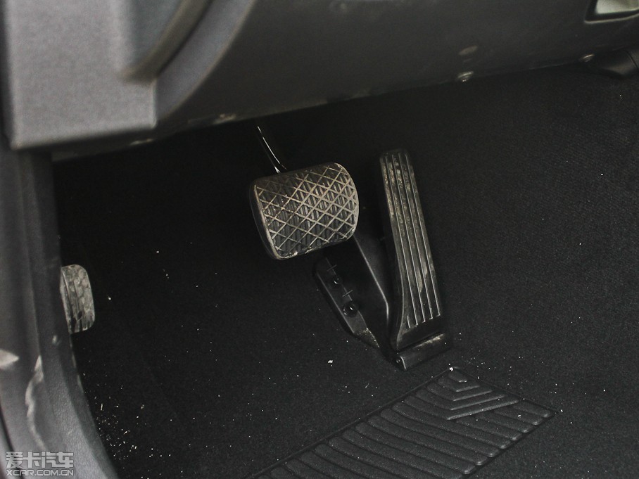 2013YE E 260L CGIrа