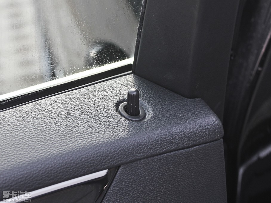 2013YE E 260L CGIrа