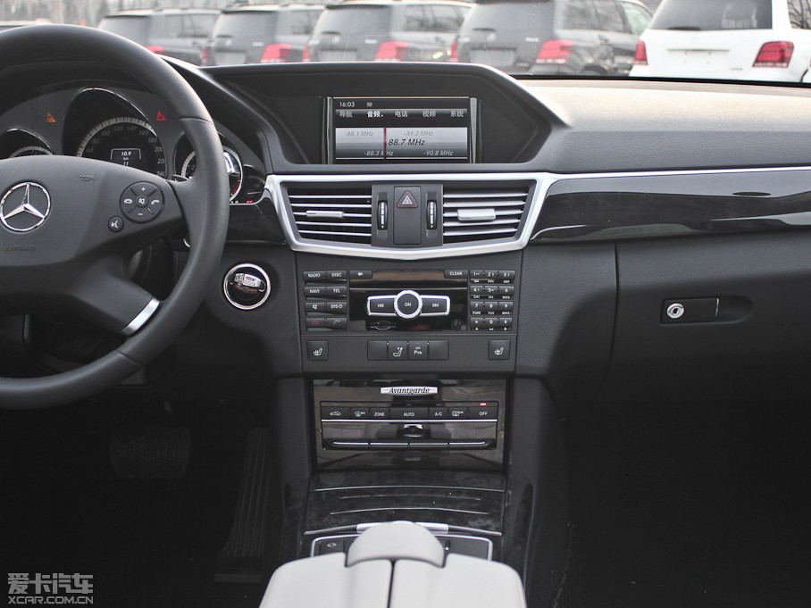 2013YE E 260L CGIrа