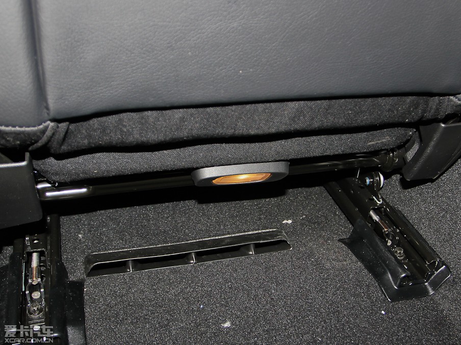 2013YE E 300L (yu)Ű