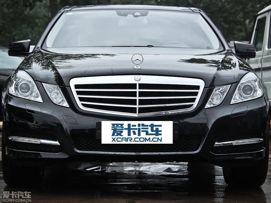 2013��YE�� E 300L �r�к��A��