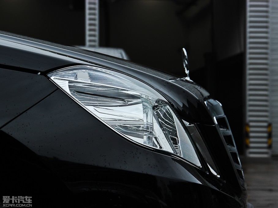 2013YE E 300L rкA