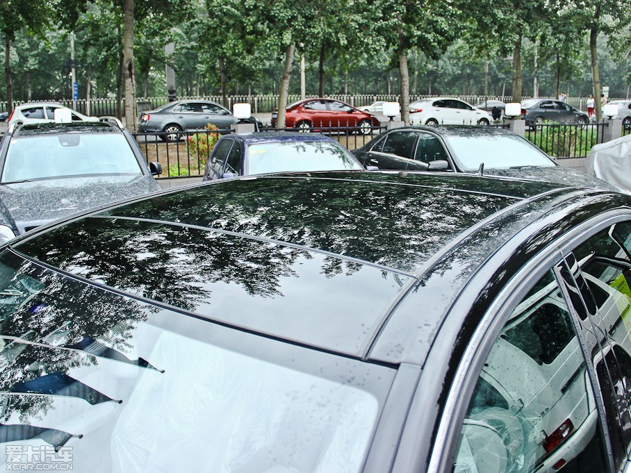 2013YE E 300L rкA