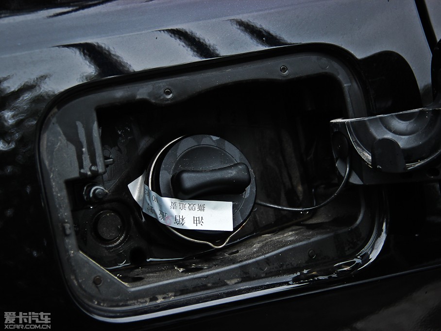 2013��YE��(j��) E 300L �r(sh��)�к��A��