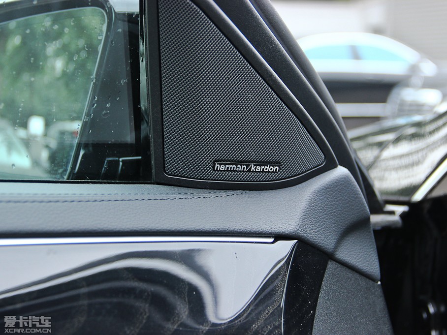 2013YE E 300L rкA