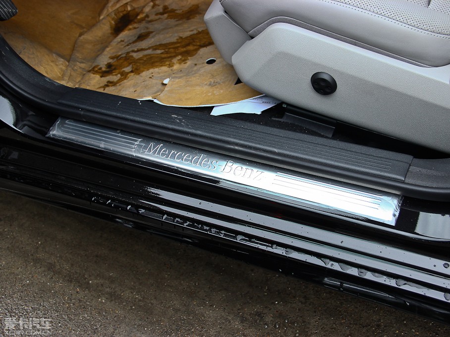 2013YE E 300L rкA