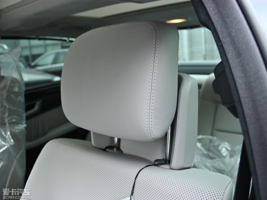 2013YE E 300L rкA