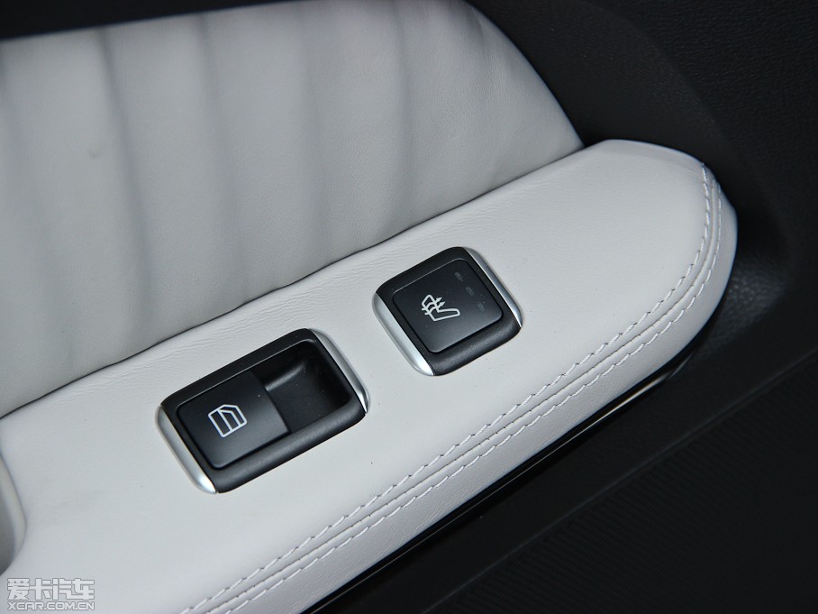 2013YE E 300L rкA