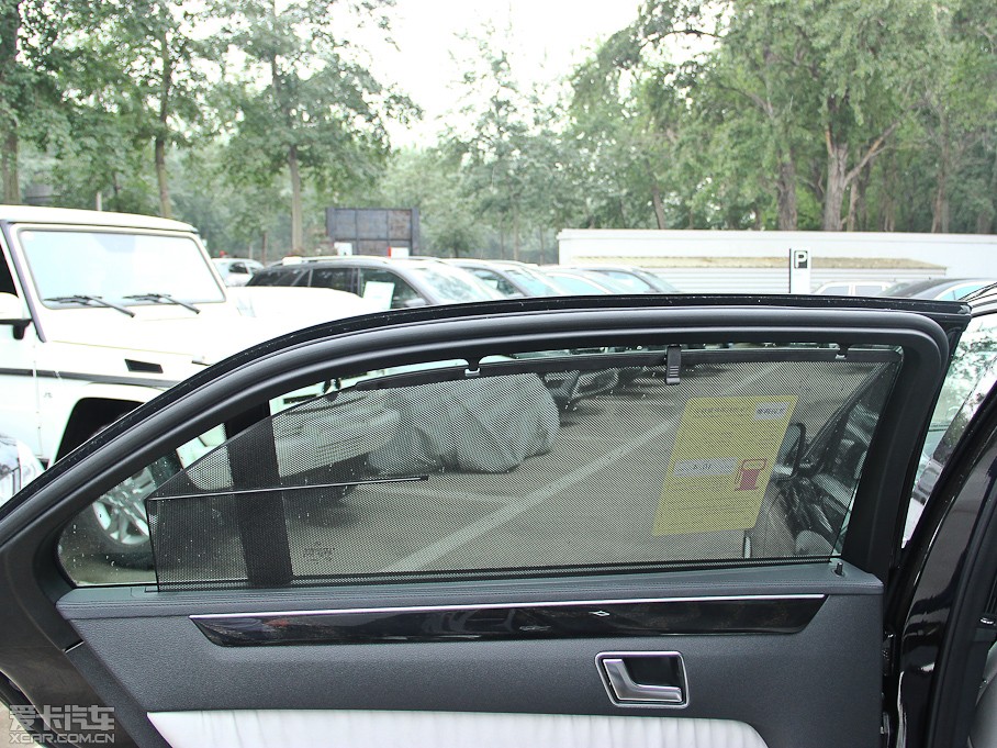 2013YE E 300L rкA