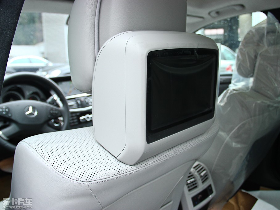 2013YE E 300L rкA