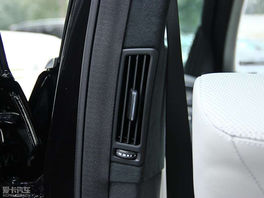 2013YE E 300L rкA