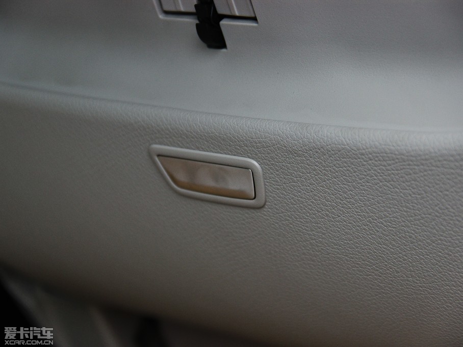 2013YE E 300L rкA