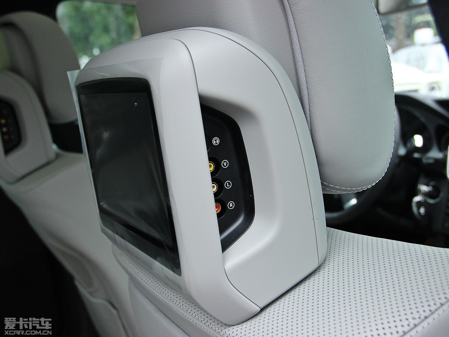 2013YE E 300L rкA