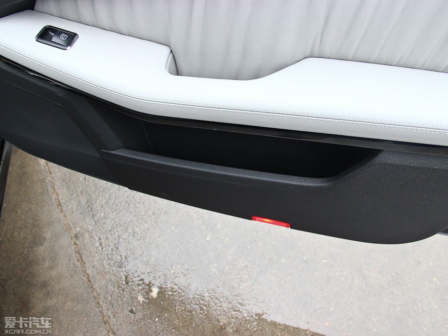 2013YE E 300L rкA