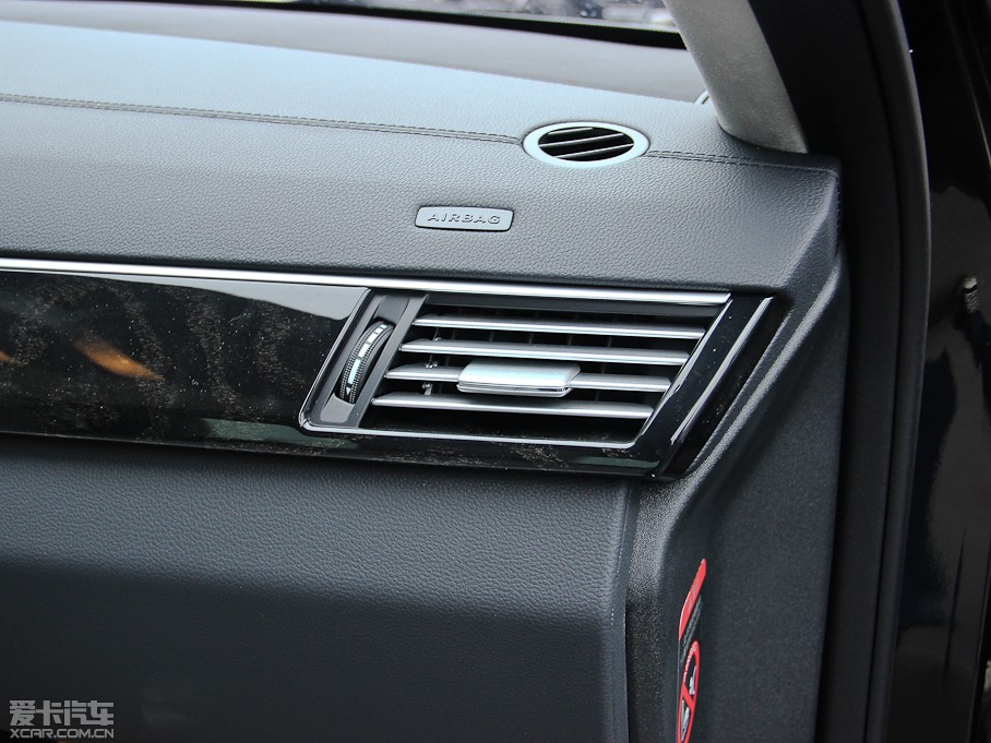 2013YE E 300L rкA