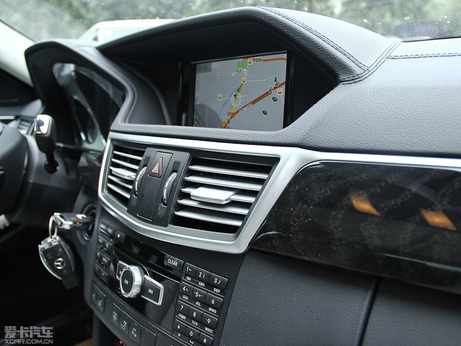 2013YE E 300L rкA