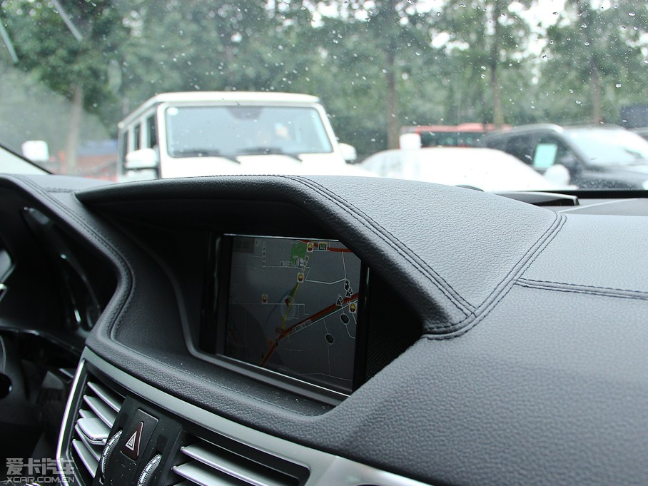 2013YE E 300L rкA